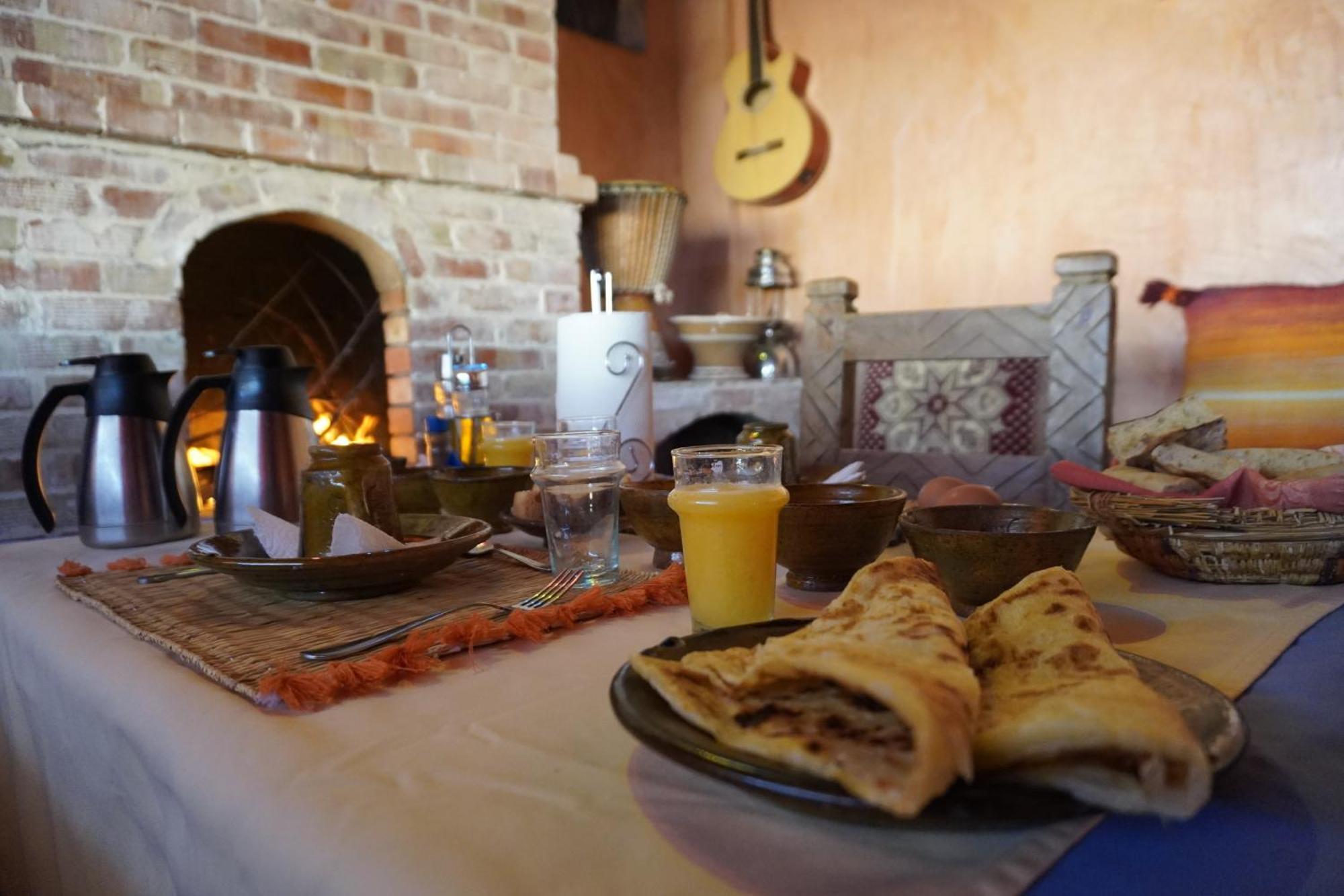 La Kasbah Elkhorbat Muxu Berbere Hotel Asrir  Kültér fotó