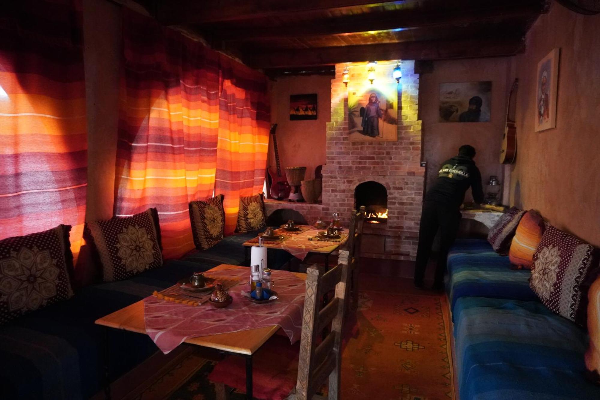 La Kasbah Elkhorbat Muxu Berbere Hotel Asrir  Kültér fotó
