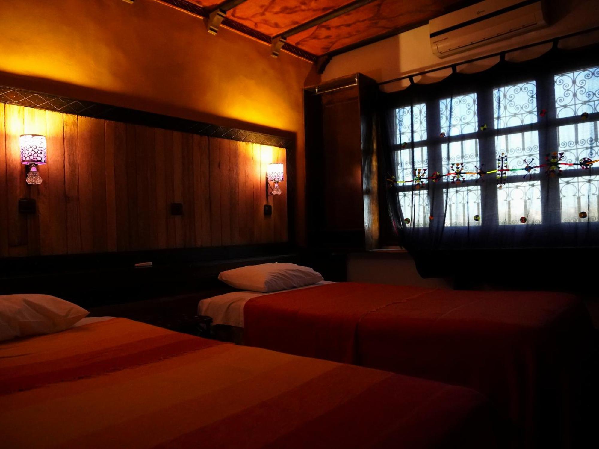 La Kasbah Elkhorbat Muxu Berbere Hotel Asrir  Kültér fotó